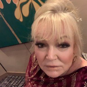 Meet your Posher, Robyn